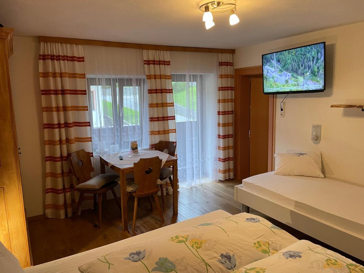 Gaestehaus Zugspitzblick แบร์วัง ภายนอก รูปภาพ