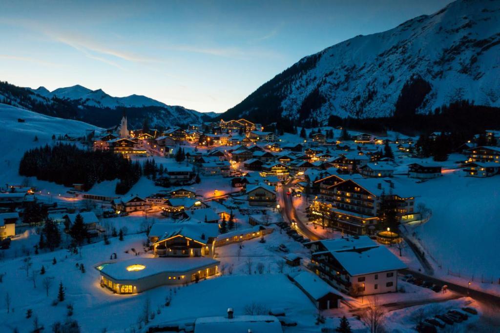 Gaestehaus Zugspitzblick แบร์วัง ภายนอก รูปภาพ